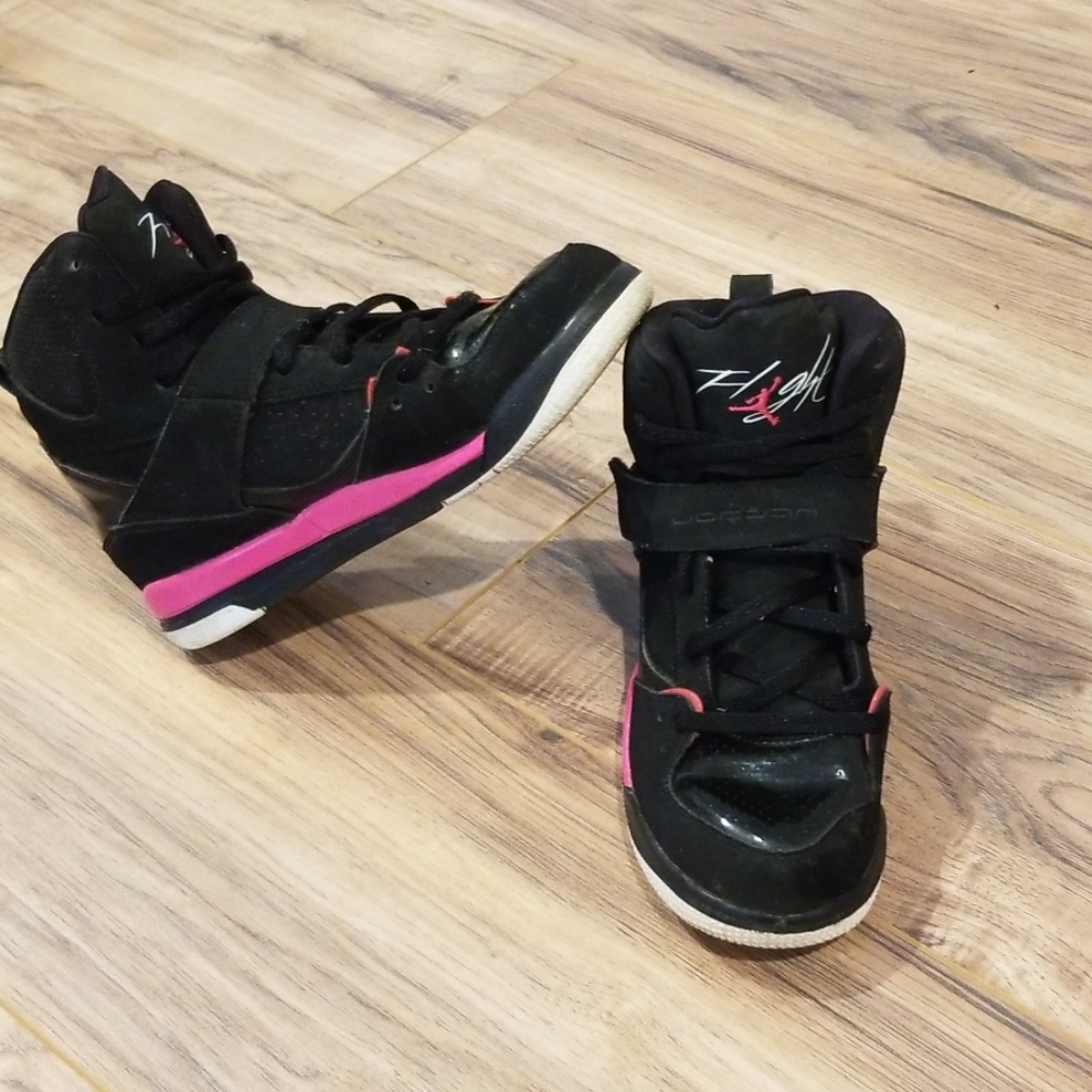 Jordan Flights - Picture 4 of 6